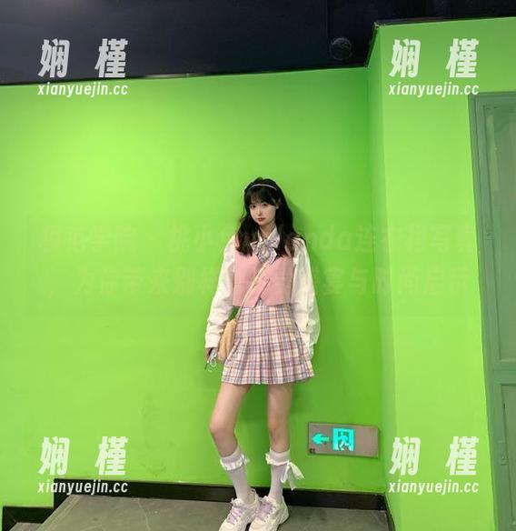 模范学院-桃小兔yolanda 模范学院 - 桃小兔yolanda连衣裙写真,为你带来别样的视觉盛宴与时尚启示