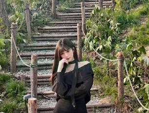 爱蜜社 - 夏正正高跟鞋图片合集，免费下载她的精彩瞬间与风采