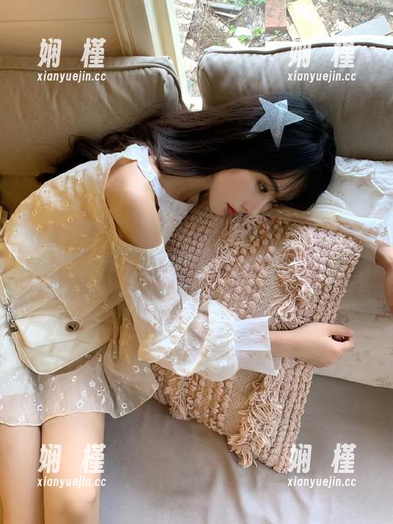 爱蜜社 - 梦幻的夏天，小丽莎萌萌哒泳装写真作品带你领略不一样的清凉！