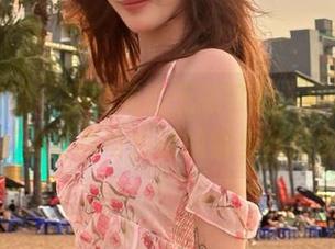 物恋传媒 - 探索美的无限可能,婷婷的无圣光写真与独特的裤里丝搭配
