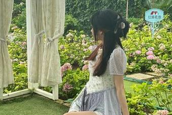 微密圈 - 猪小七泳池写真作品分享，缔造无与伦比的美丽图片！