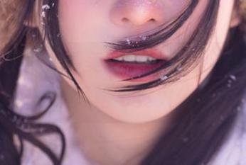 瓦斯塔亚小龙虾美腿壁纸合集，萌化你心的可爱风格写真大公开！