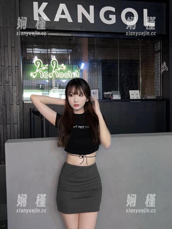 甜予摄影 - 思思教室写真作品集：分享她在创作中的感悟与灵感之旅