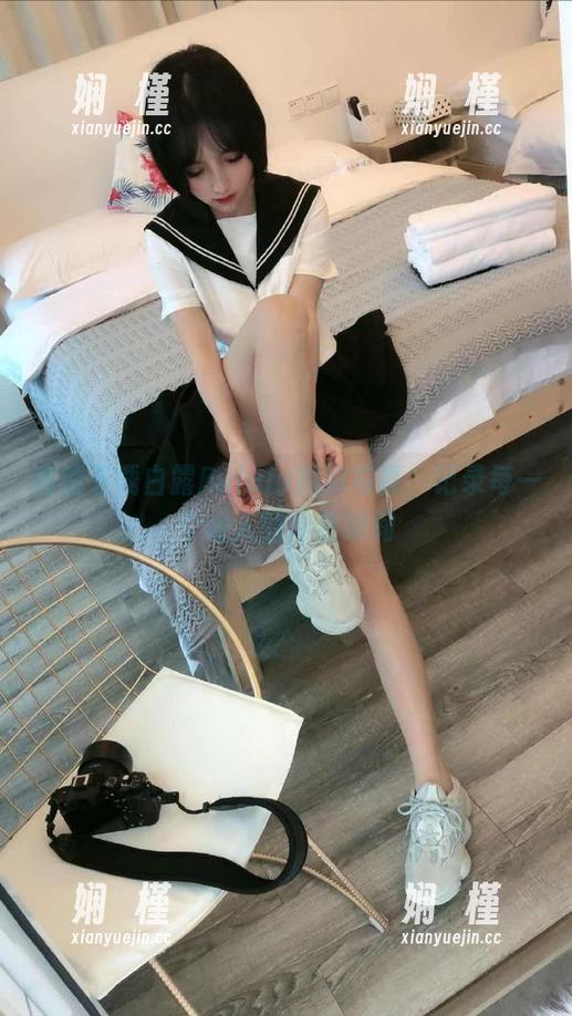 高清下载白露Bululu短裤写真，记录每一个动人的青春瞬间