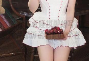秀人网 - Cris_卓娅祺御姐写真作品集：每一张图片都诉说着她的个性与故事