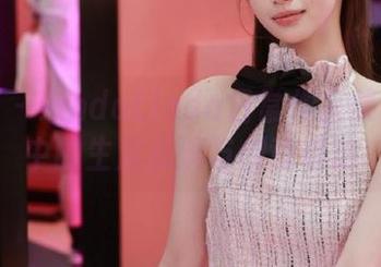秀人网 - LindaLinda日常作品集:图包中的生活点滴与创意表达