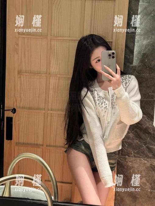秀人网 - e宝小野猫裸足写真合集，高清壁纸让你领略独特风情