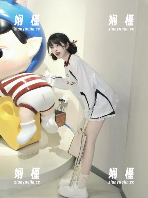 秀人网-乔娜娜 秀人网 - 乔娜娜的纯白写真作品网络分享:网盘链接助你畅游艺术世界