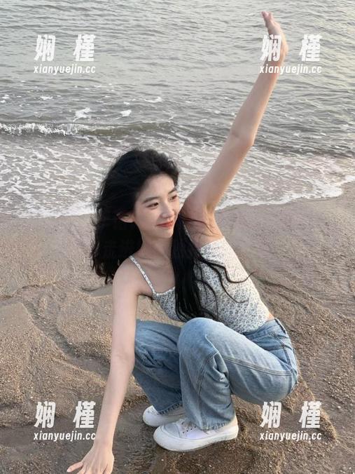 秀人网-于诺诺ise 秀人网 - 于诺诺ise校园写真免费套图,带你走进她的独特校园世界!