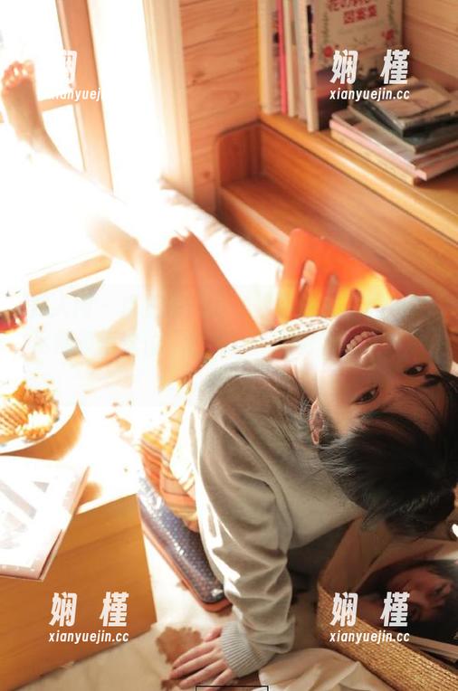 秀人网 - 卓芷伊EricA黑白私拍写真集，尽情领悟这位“色彩盲”如何玩转光影世界！