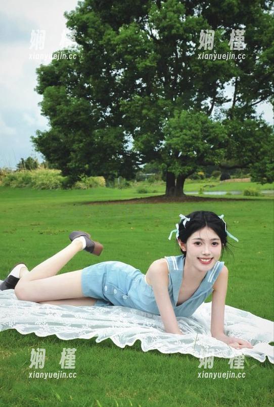 秀人网 - 高清周于希Sandy女仆作品，沉浸在她独特的艺术氛围中
