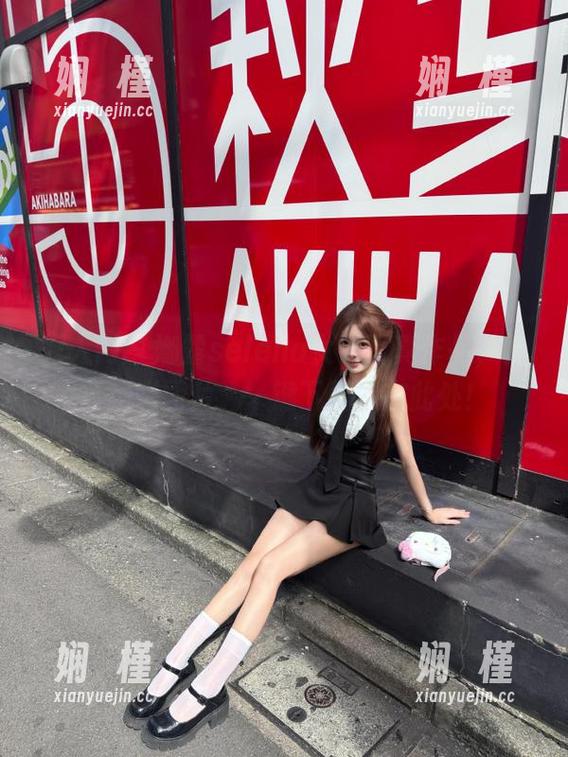 秀人网 - 娜露selena女王写真作品，畅享精彩图片，一键下载尽在此处！