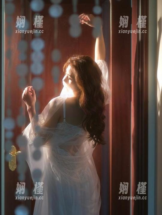 秀人网-小夕Kitty 秀人网 - 高清精选“小夕Kitty双马尾”写真合集,带你感受青春的独特魅力