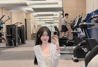 秀人网 - 发现小蛮妖_honey的夏天写真，超值福利图片让你陶醉！