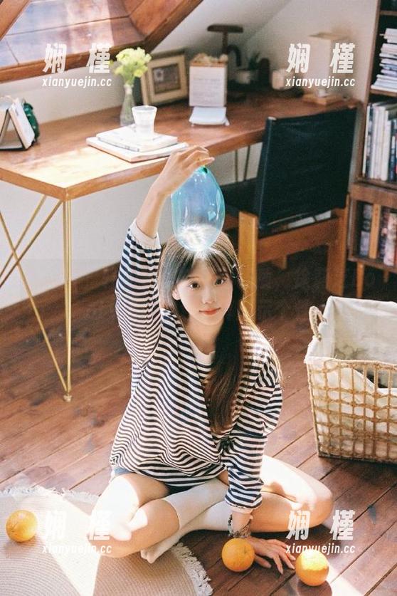 秀人网 - 轻松穿搭与优雅气质，徐莉芝Booty吊带图包写真展示个性
