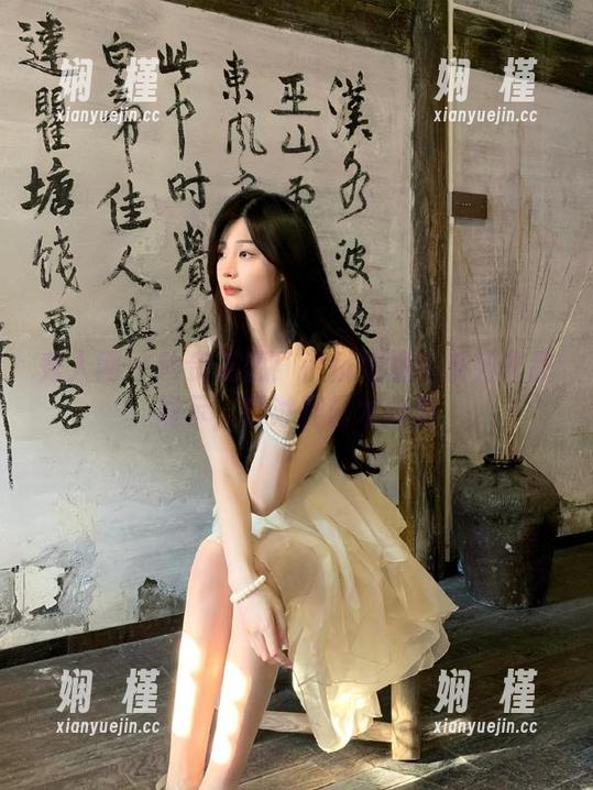 秀人网-悦悦姐 秀人网 - 珍贵资源!悦悦姐奶牛系列作品展示,探讨其艺术价值