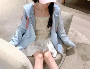 秀人网 - 曼柔纯白系列美图更新:汲取大自然的灵感,创造真实而美丽的画面