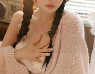 秀人网 - 这才是林文文最新办公室写真资源，从未曝光的艺术角度等你来挖掘！