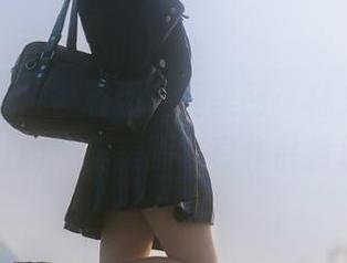 秀人网 - 从容展现私房美图：林文文yooki的经典美脚写真作品赏析