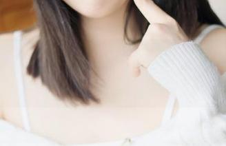 秀人网 - 专属你的审美盛宴：灿宝最新图包，剧情深邃而动人