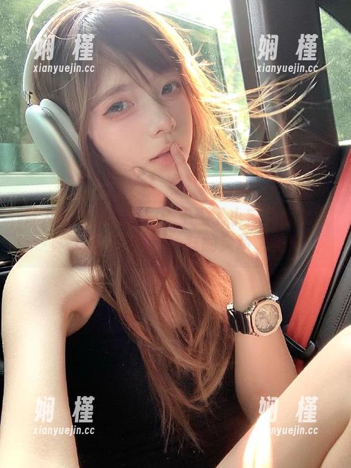 秀人网-王俪丁小宝贝 秀人网 - 精选美图:王俪丁小宝贝修女写真,带你领略不一样的灵动之美!