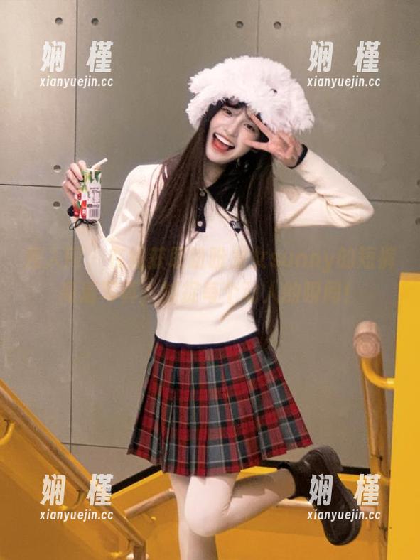 秀人网 - 在线获取盼盼龙女sunny的短裤高清写真，捕捉每个动人的瞬间！