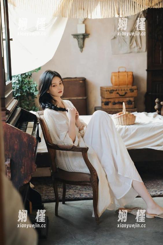 秀人网 - 精选美图：糯美子Mini清纯瞬间，感受她的独特魅力