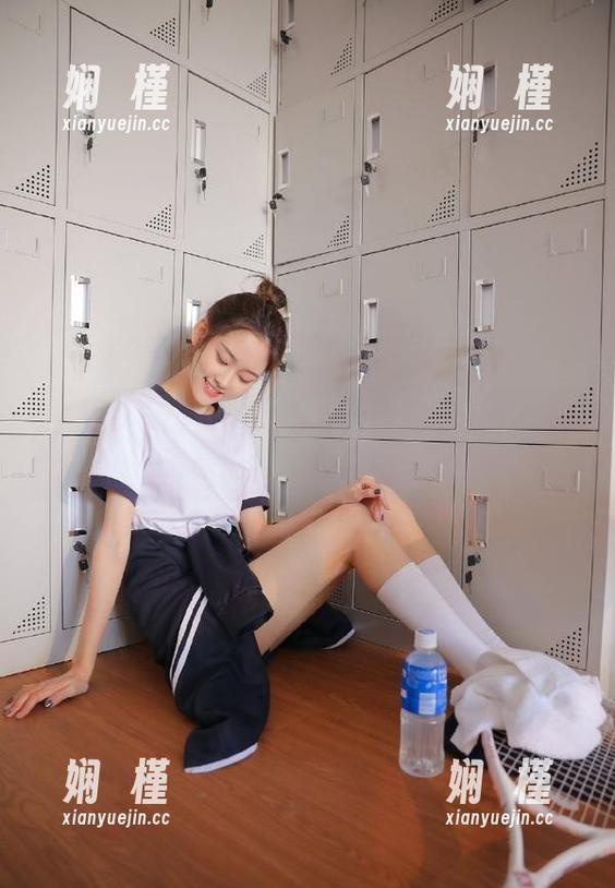 秀人网 - 探索芈琳娜夏天的绚丽人生：珍贵原图与摄影作品一览