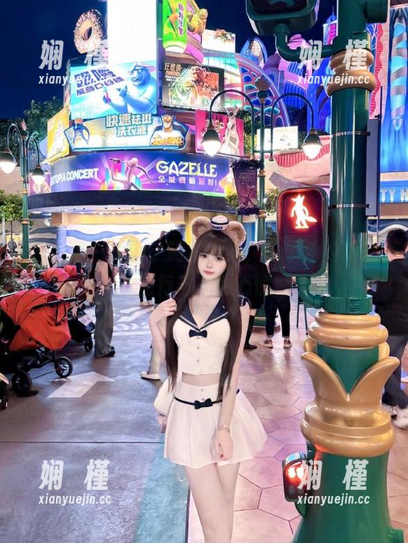 秀人网 - 静颜宁旅拍合集，记录她的精彩旅行与美丽心情