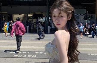微密圈 - 轻松愉悦:粉色的猪陈佩奇带来的不知火舞主题写真作品图片欣赏
