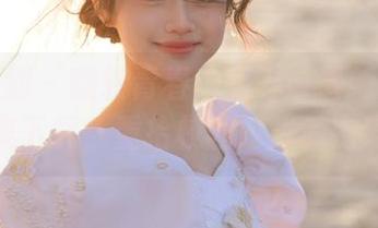 紧急企划 - 翻转青春:见希w最新校服写真集下载,重拾校园时光的密码!