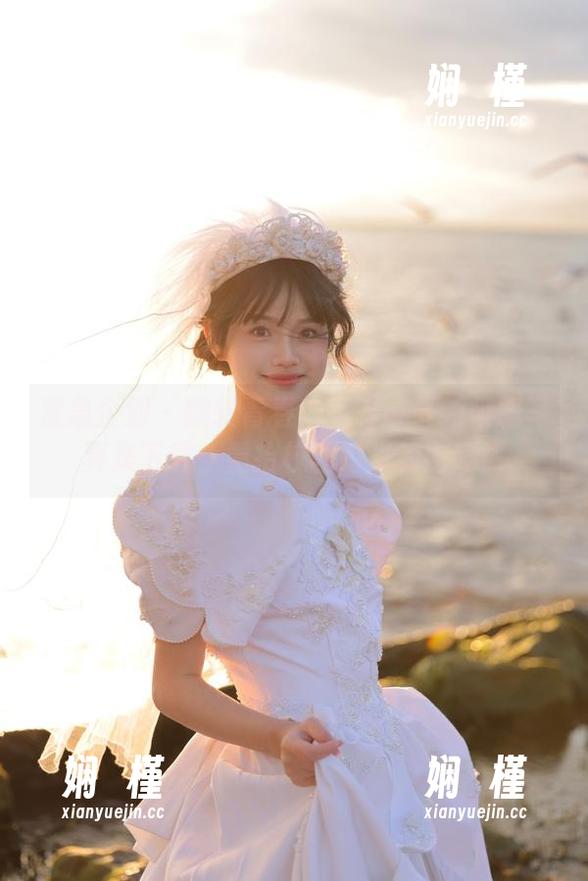 紧急企划 - 翻转青春：见希w最新校服写真集下载，重拾校园时光的密码！