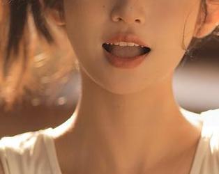 紧急企划 - 收集你的快乐：龙崎聆音带来的居家免费图集，打开新视界！