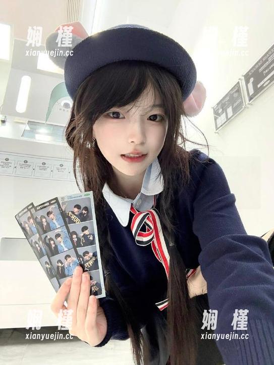 美媛馆-于大乔 美媛馆 - 精致牛仔裤写真,套图中于大乔演绎别样的时尚与妩媚