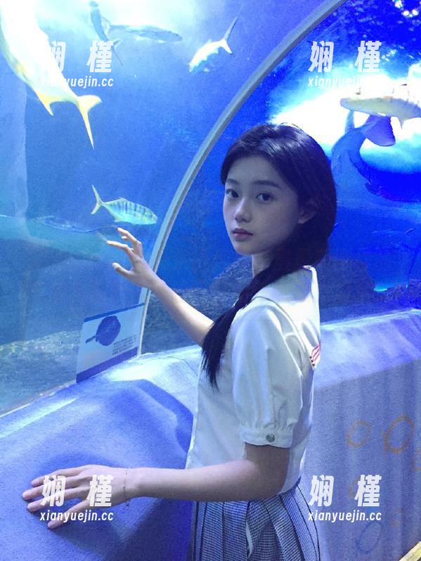 花漾show - 快来围观！李晨晨美腿作品集新鲜出炉，更新带来的惊艳视觉盛宴！