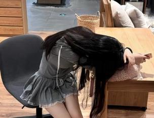 微密圈 - 葛征的JK美图,我的写真灵感来源,带你进入一个充满创意的世界!