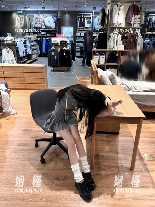 微密圈 - 葛征的JK美图，我的写真灵感来源，带你进入一个充满创意的世界！