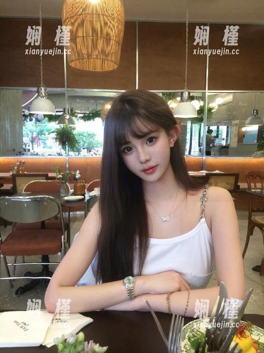 蜜桃社 - 木奈奈护士图包再次更新，甜美笑容与专业气质的完美结合