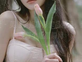 蜜桃社 - 美绪学姐摄影作品精选，深入探索每个细腻瞬间