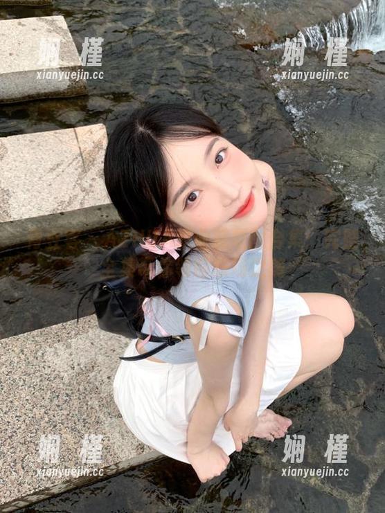 青豆客-AZHUA 青豆客 - AZHUA职业装原图合集:完整全集带你领略职场之美