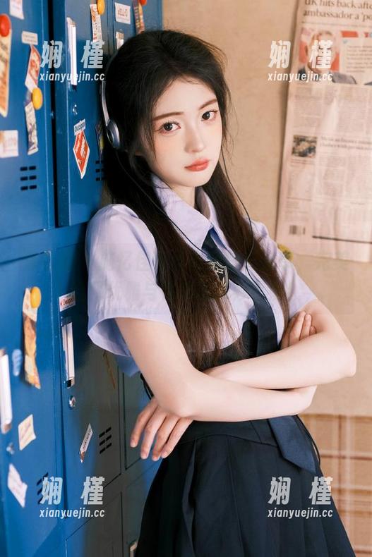 青豆客 - 施忆佳蕾丝高清写真分享，完美诠释优雅与性感的绝妙平衡！
