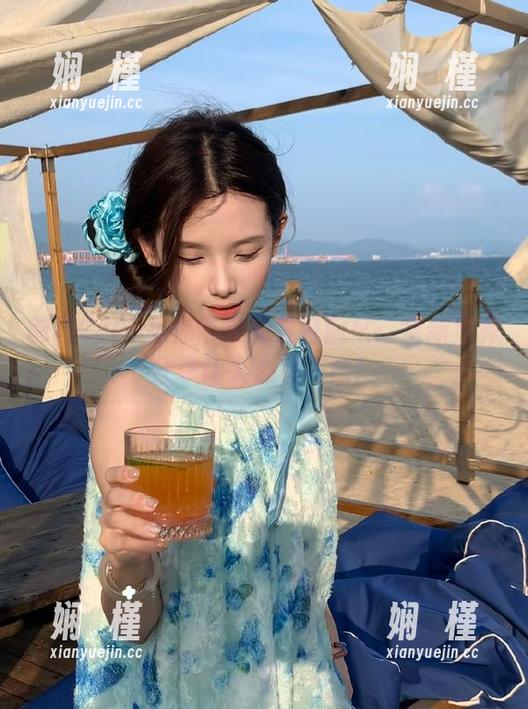 韩国CoCo为你带来的夏日回忆：全新写真分享让人心动不已！
