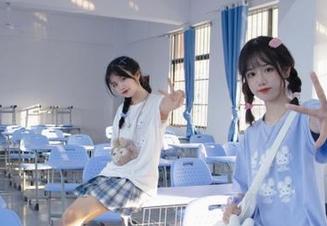 风之领域重磅发布：最新纯黑系黑丝少女套图，不容错过的视觉享受