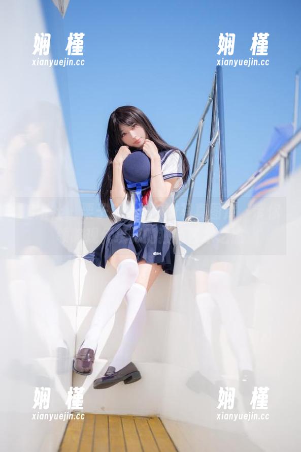 魅妍社 - 栗子Riz与妹妹写真图库，带你领略现代摄影的独特艺术之旅