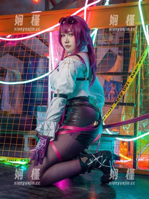 麻花麻花酱制服风格写真合集，探索无圣光带来的真实美感